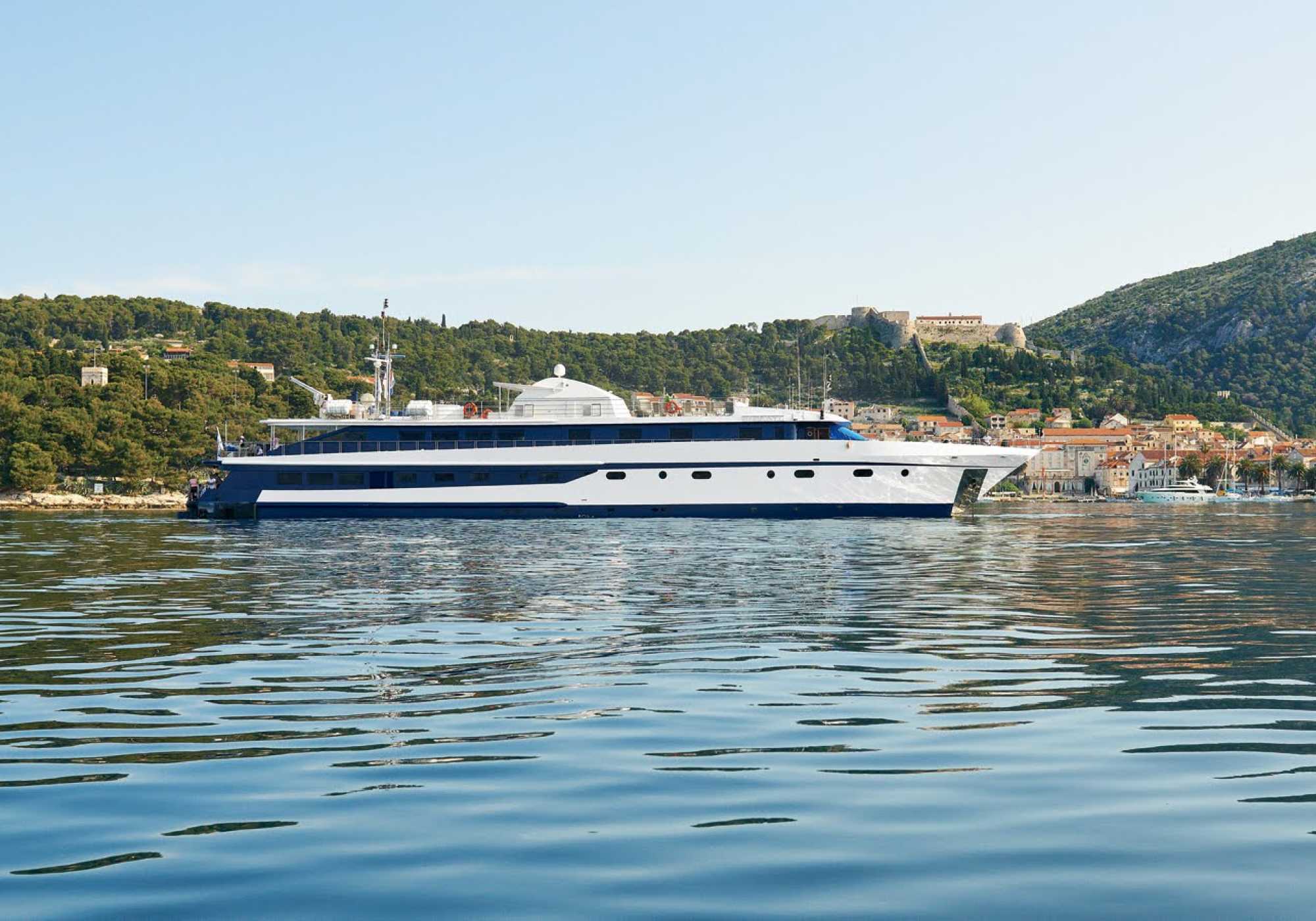 Harmony G Yacht